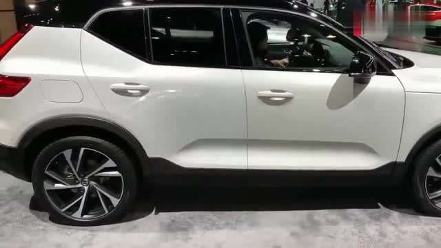 豪華帥氣 年輕人很喜歡，車(chē)展實(shí)拍欣賞沃爾沃XC40
