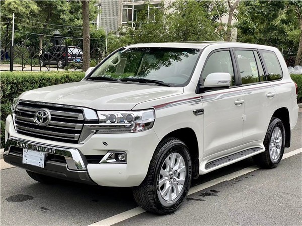 20款丰田酷路泽5700现车价格 八气v8陆巡suv