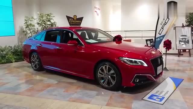 2021款豐田皇冠HYBRID RS實車展示，全方位了解外觀與內(nèi)飾