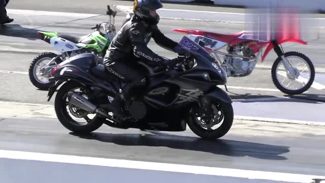 铃木隼vs六眼魔神 看看那个牛x