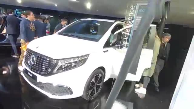 2020款奔馳商務(wù)車EQV 300，外觀和內(nèi)飾實(shí)拍