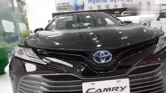 2020款豐田凱美瑞尊爵版到店實(shí)拍，這氣場和內(nèi)飾，還想啥本田雅閣
