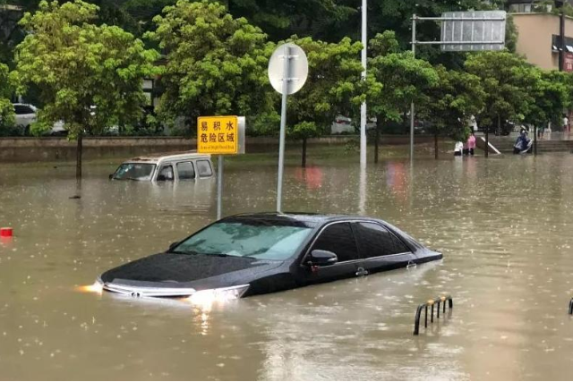 比买事故车更惨的是买到泡水车，所以如何鉴别泡水车？