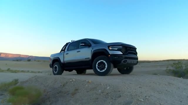 2021 RAM TRX 卡車與 Mopar 性能零件室內(nèi)設(shè)計(jì)概述