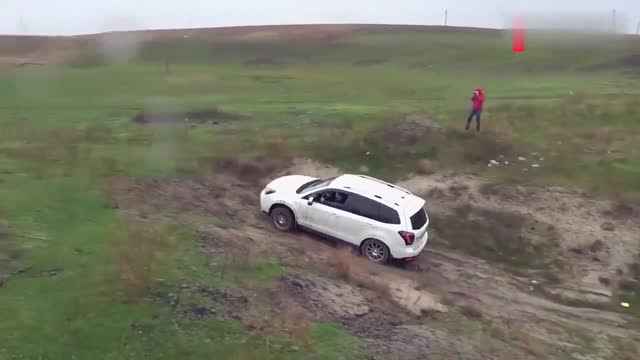 2020款森林人、途觀、馬自達(dá)CX5和寶馬X1同級(jí)別嗎？比比爬坡看看