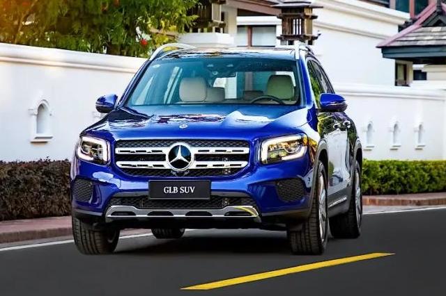 30万元内买BBA紧凑型SUV，你要空间还是要动力？