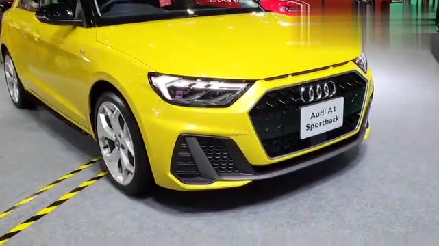 高清實(shí)拍奧迪A135TFSI,適合家用代步！
