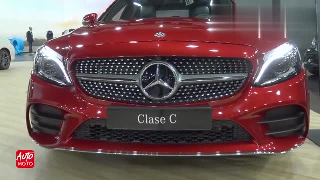 車展實(shí)拍全新奔馳C級轎車,你喜歡這臺車嗎