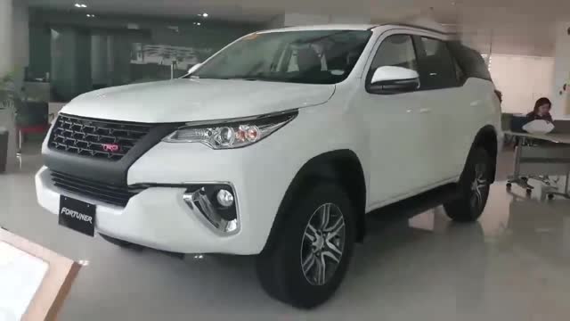 2020款豐田穿越者TRD到店實拍，坐進車內(nèi)了解完內(nèi)飾，立刻心動了