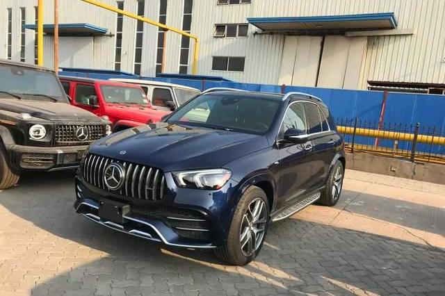 奔驰全新AMG GLE53售价98.88万