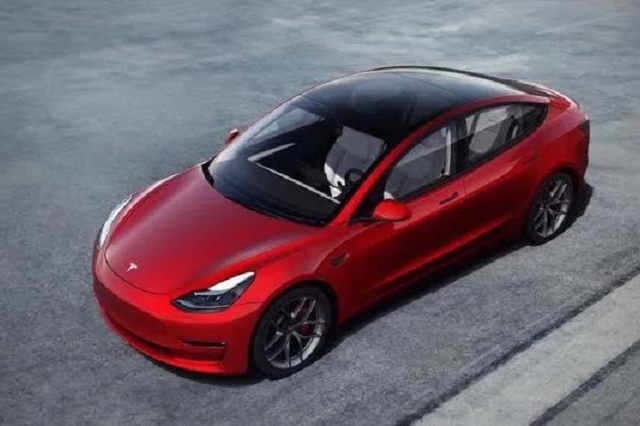 電動車主太悲催：MODEL 3更換電池等于一半車價！