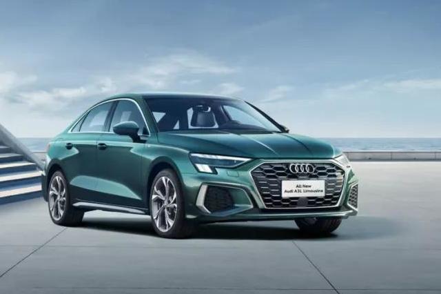 豪華緊湊型轎車(chē)的加長(zhǎng)對(duì)決，奧迪A3L與奔馳A級(jí)誰(shuí)更值得買(mǎi)？