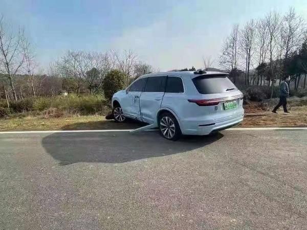 理想汽車被人惡意造謠斷軸，惡意維權(quán)者究竟想干什么？