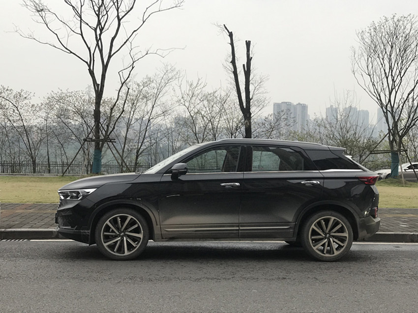 13萬級(jí)國產(chǎn)SUV，哪個(gè)有全息智控？