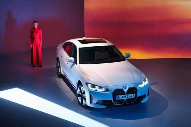 提前发布！史上首款电动轿跑BMW i4