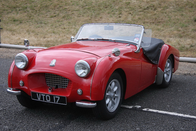 經(jīng)典英國(guó)紳士跑車(chē)一睹-Triumph TR2