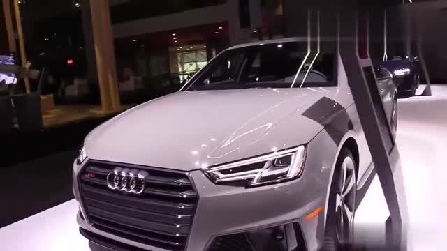 奧迪S4轎車，外觀和內(nèi)飾鑒賞