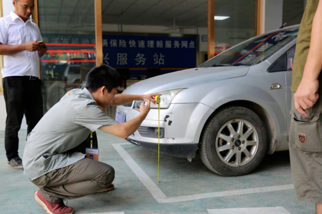 車險中的座位險有必要買嗎？內(nèi)行人給你分析，有的冤枉錢別花