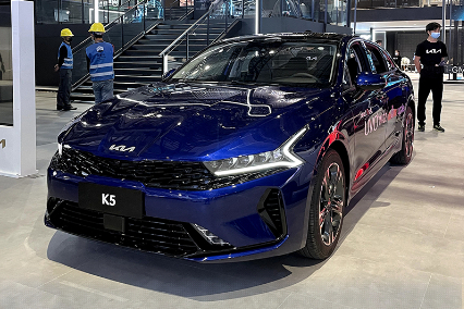 2021上海车展实拍起亚K5