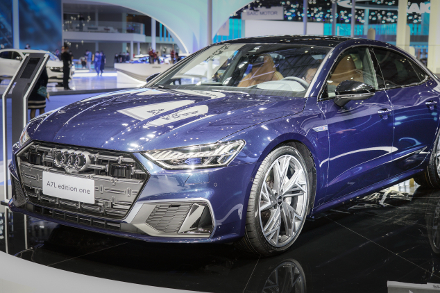 奧迪A7L正式亮相！無框車門，還買啥A6L？