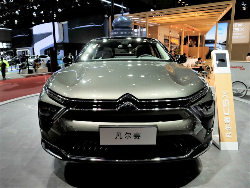 上海车展实拍东风雪铁龙凡尔赛c5x 预计9月份上市