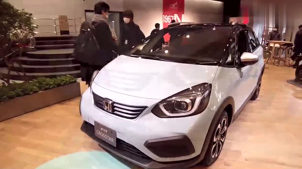 新車展示，本田飛度FIT到店實拍，不要太喜歡！