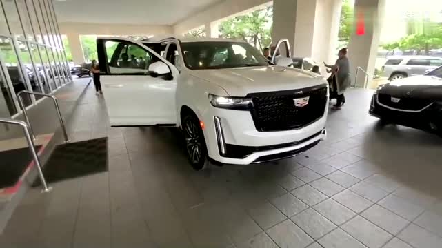 凱迪拉克凱雷德實(shí)車展示，全方位展示后，買不買自己看著辦
