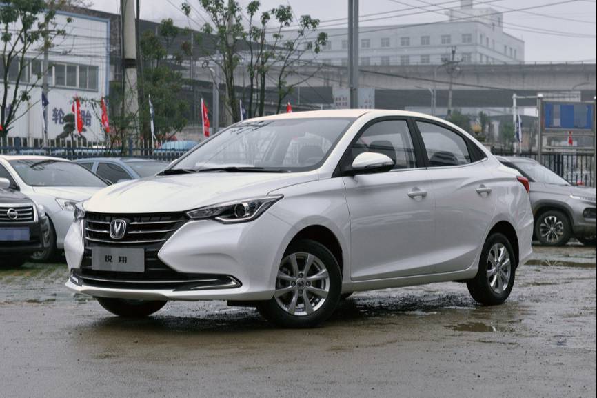 手握4萬多不想買宏光MINI EV？不妨看看這幾款車，更香！
