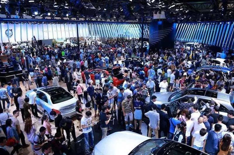 “光鲜”的重庆车展，裹挟着重庆汽车工业的黯淡