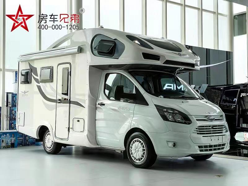 旌航福特V362夢(mèng)想C型房車  進(jìn)口豪華家電配套