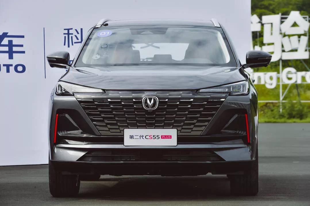 買10萬元級SUV，長安CS55 PLUS要啥有啥