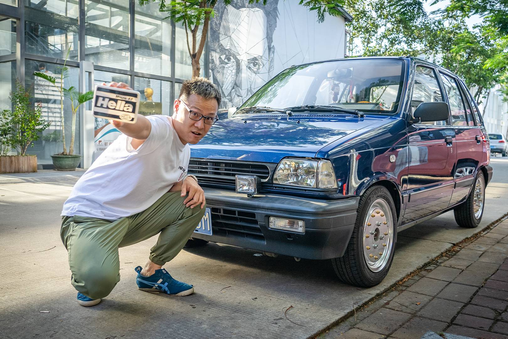 曾穎卓試駕鈴木奧拓，我試了一輛很不講道理的車…