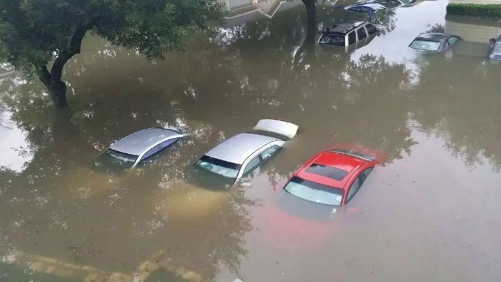 河南郑州暴雨:汽车被水淹了,车险会赔吗?
