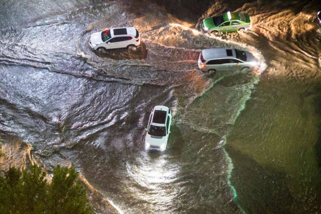 遇暴雨車輛受損，保險如何理賠