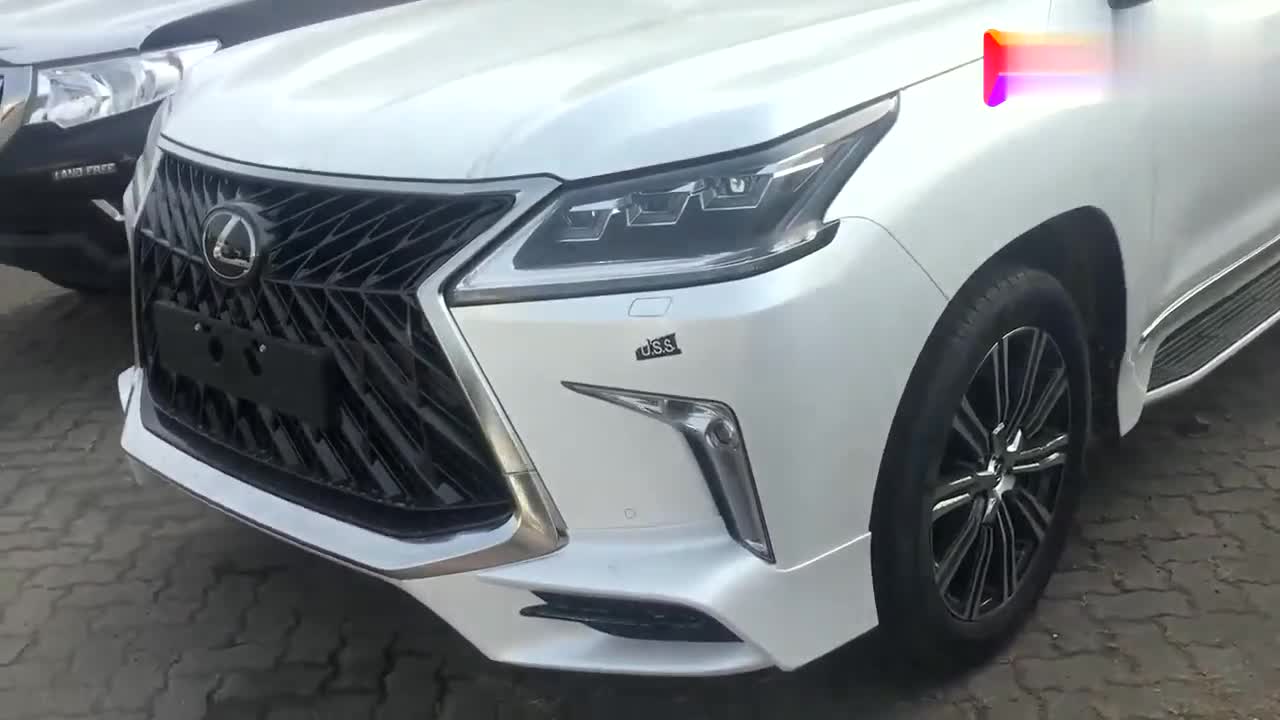 中東版雷克薩斯LX570豪華巔峰限量版，白外紅內(nèi)！