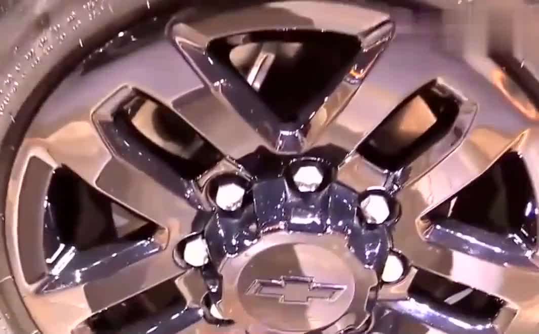 雪佛蘭 Silverado Z71 LTZ，霸氣十足，你會(huì)買單嗎？