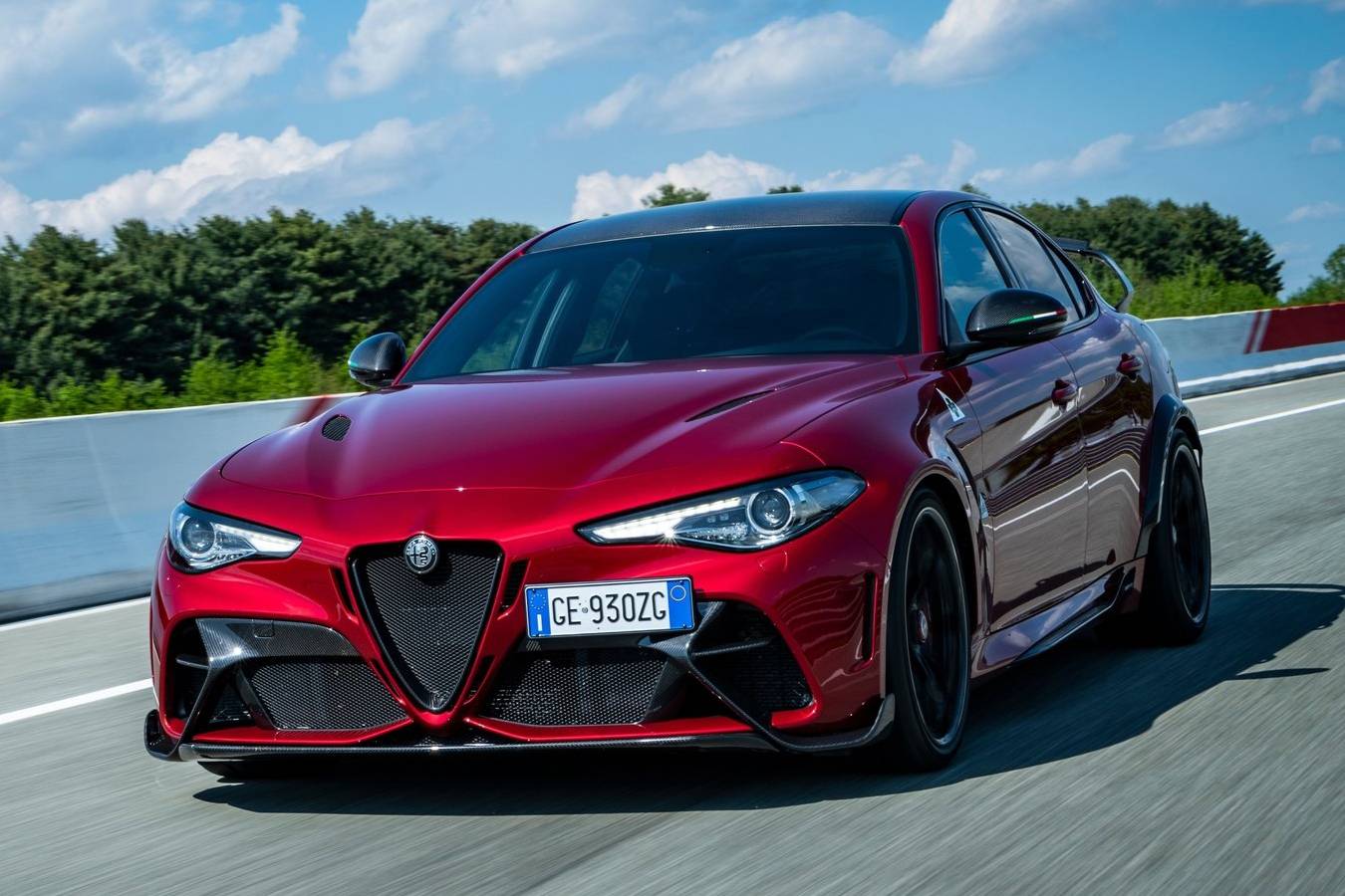 試駕阿爾法·羅密歐 Giulia GTA & GTAm，神車