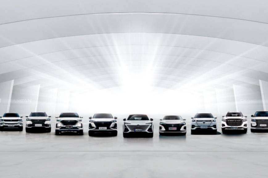 长安汽车1-7月集团销量突破137万辆，同比增长38.4%。