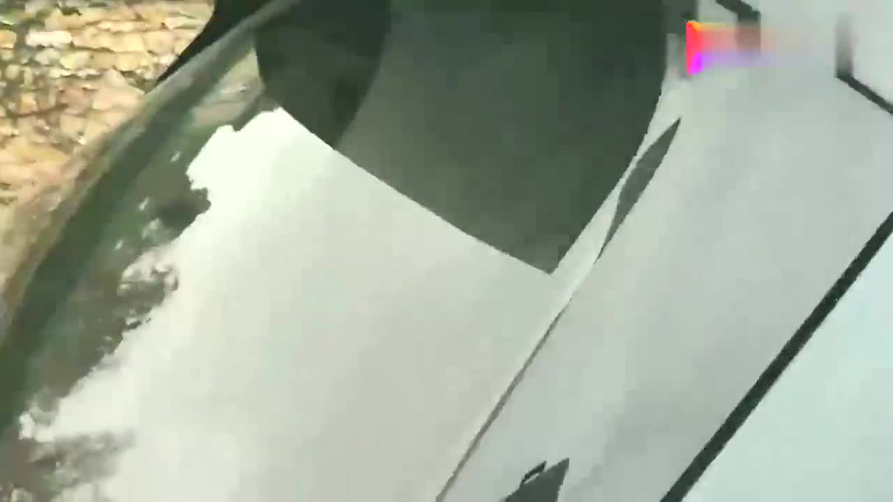 試駕賓利添越，坐進(jìn)后排那刻，我放棄了保時(shí)捷卡宴