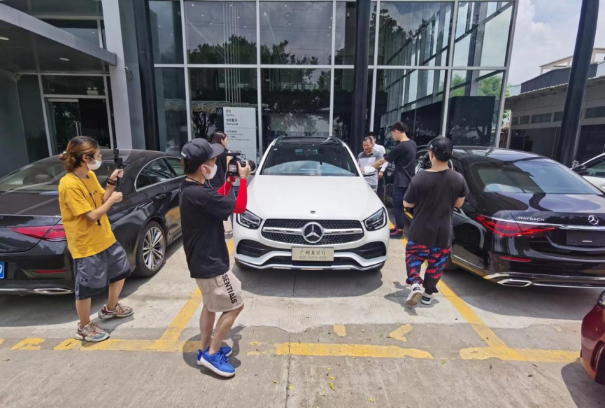 我們的路跑鏡頭，大部分都靠這兩臺(tái)車