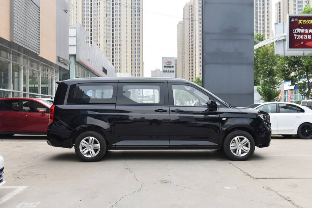 車長5米，容積超5000L，五菱征程，有一個爆款車型？