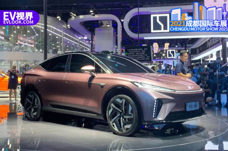 2021成都車展：上汽R汽車ES33量產(chǎn)版正式亮相