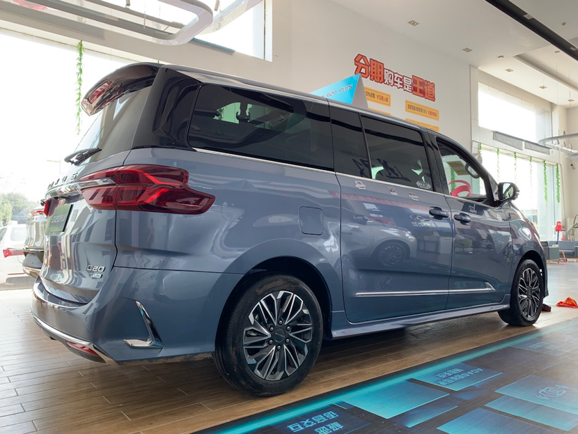 上汽大通maxus g20 plus为何能成为国人首选商务mpv485