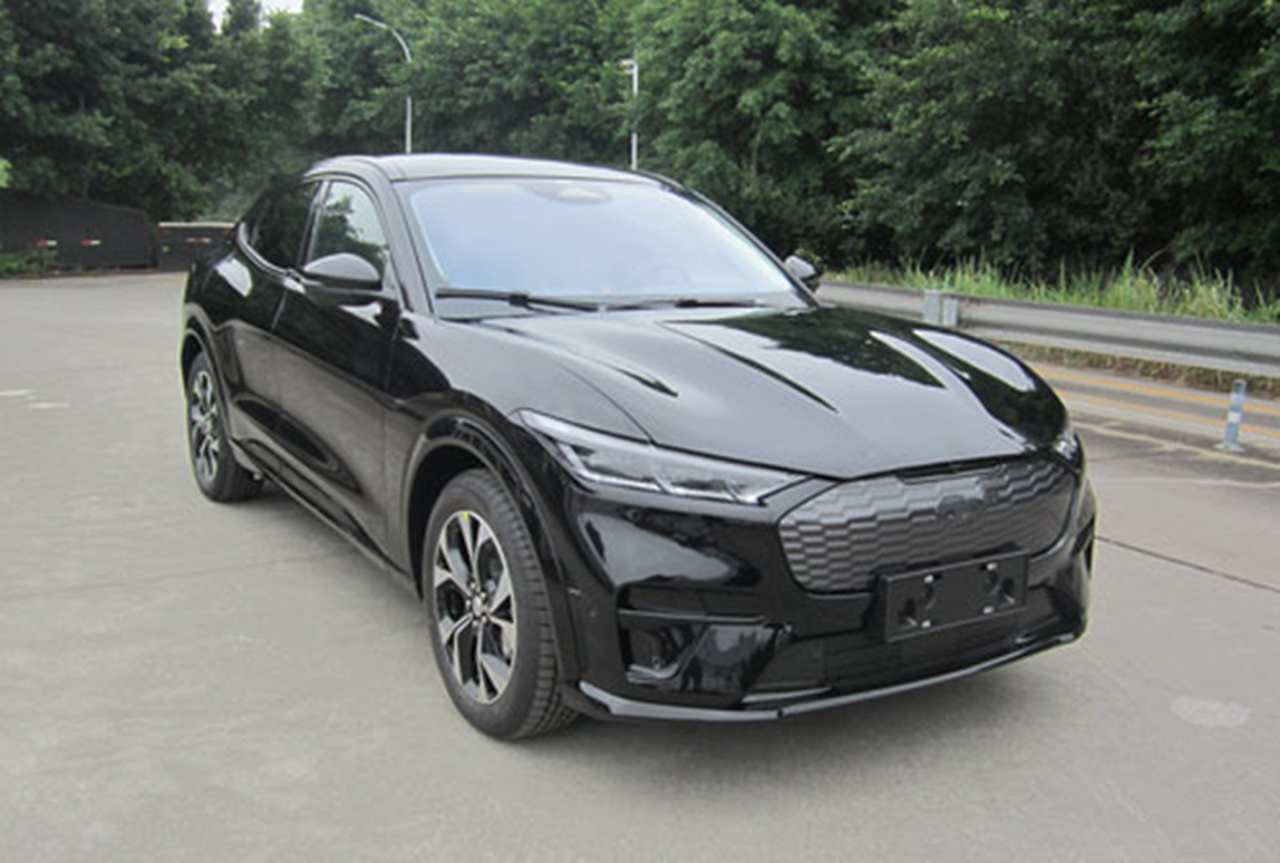 國產(chǎn)福特Mustang Mach-E申報圖曝光，轎跑設計