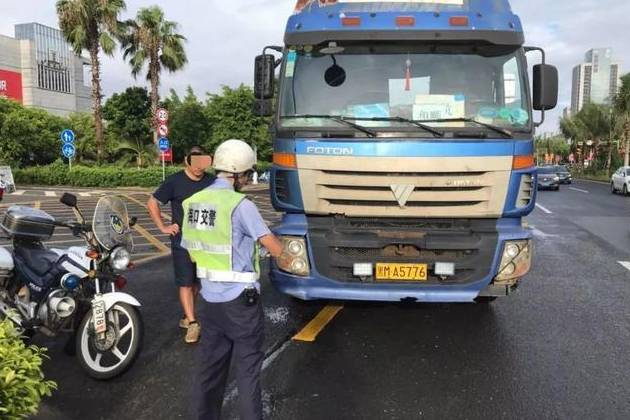 車輛沒有年審，被交警查到會被扣車嗎