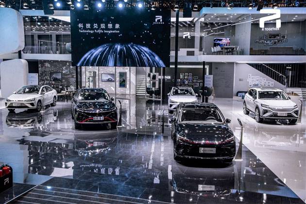 量产版ES33领衔 R汽车携全系产品重磅出击2021天津车展