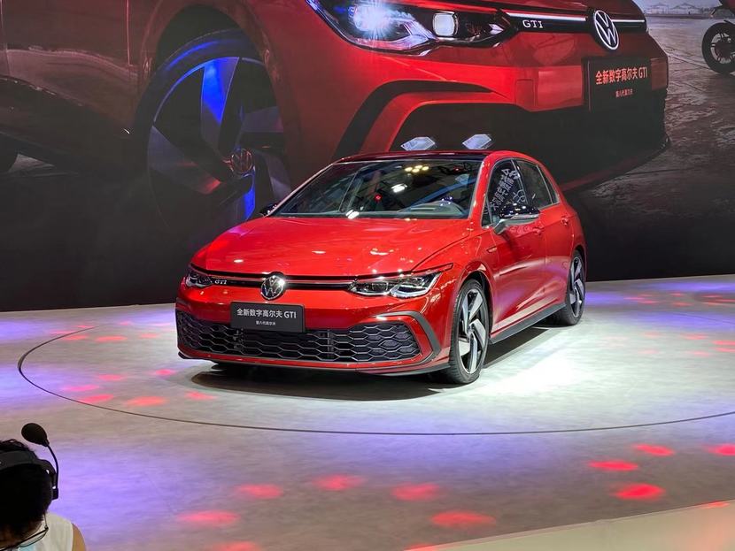 在天津车展上,一汽大众官方宣布,旗下的全新高尔夫gti车型上市,官方
