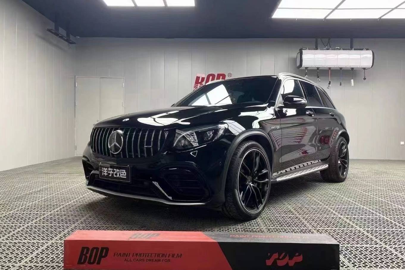 SUV也能如此动感，奔驰AMG GLC63性能与颜值并存！