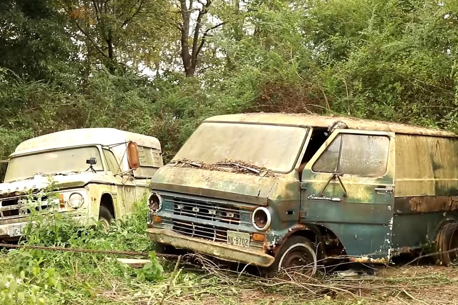 歷史最悠久的美式VAN車型，1974年福特被遺忘在樹林35年