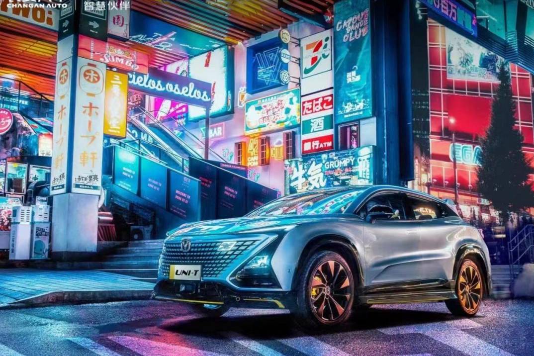 年輕人購車秘訣 被2022款UNI-T找到了